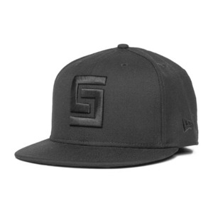 CROOKS &amp; CASTLES Mens Woven Fitted Cap - Greco Logo [1]